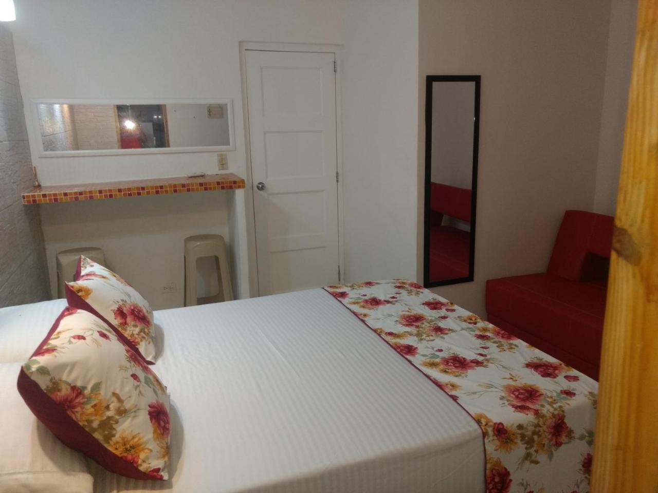 Palo Alto Hostel